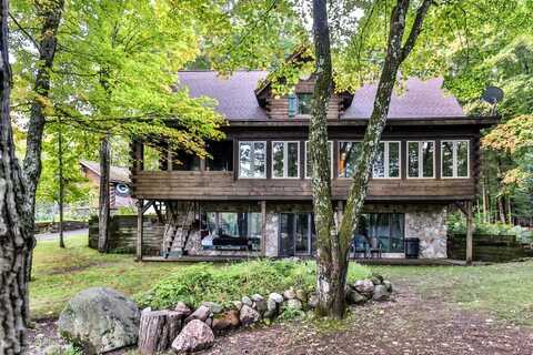 9544 TIMBER WOLF RD, Presque Isle, WI 54557
