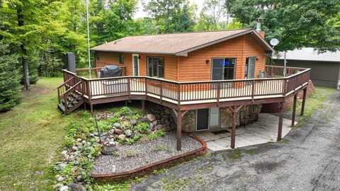 9530 SNOWSHOE RD, Presque Isle, WI 54557
