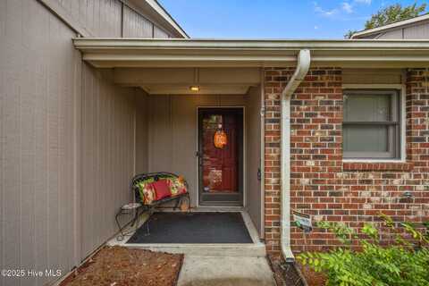 2015 Quail Ridge Road, Greenville, NC 27858
