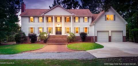 108 Farmington Road, Grimesland, NC 27837