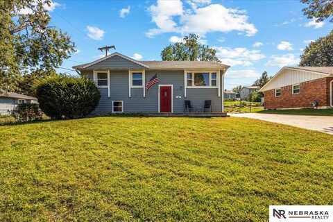 13451 Kingswood Drive, Omaha, NE 68144