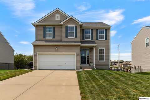 2404 Walnut Creek Drive, Papillion, NE 68046