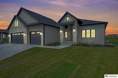 3600 Tree Line Drive, Lincoln, NE 68516
