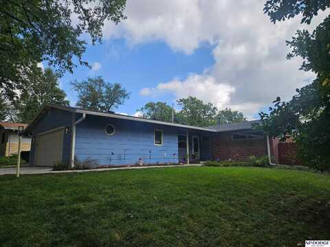 700 Eldon Drive, Lincoln, NE 68510