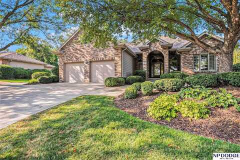 12718 Davenport Plaza, Omaha, NE 68154