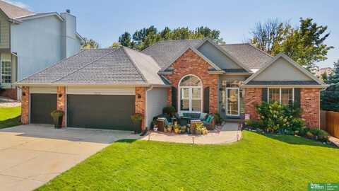 17533 K Street, Omaha, NE 68135