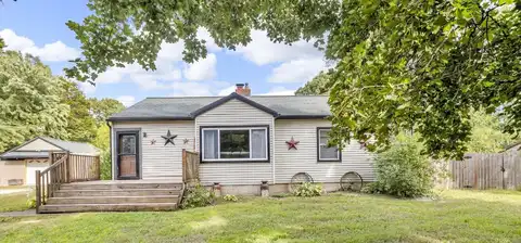 2811 S Meridian Road, Jackson, MI 49203