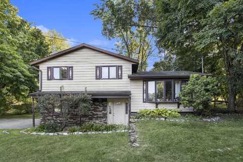 806 Chateau Drive, Portage, MI 49002