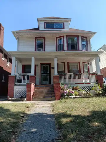 5360 Burns Avenue, Detroit, MI 48213