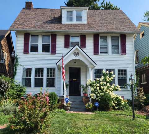 877 Burlingame Street, Detroit, MI 48202