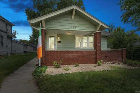 1106 S Twyckenham Drive, South Bend, IN 46615