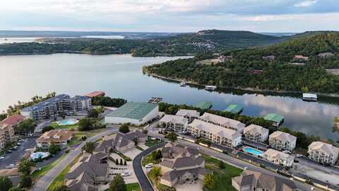 225 Lower Emerald Bay Circle, Hollister, MO 65672