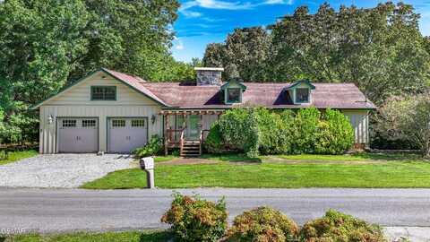 713 Lloyd Huskey Road, Pigeon Forge, TN 37863