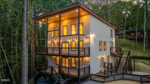 522 Hawks Trail, Gatlinburg, TN 37738
