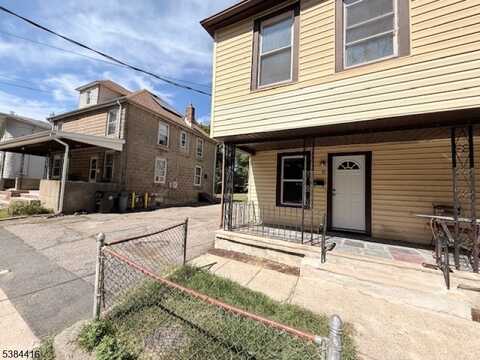 17 Stoll St, Netcong, NJ 07857
