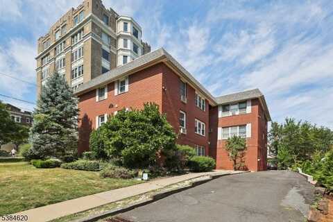 53 Union St, Montclair, NJ 07042