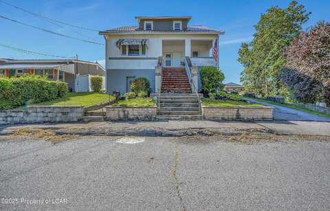 136 W Morton Street, Old Forge, PA 18518