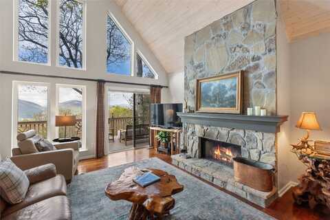 1620 Buckberry Drive, Sapphire, NC 28774