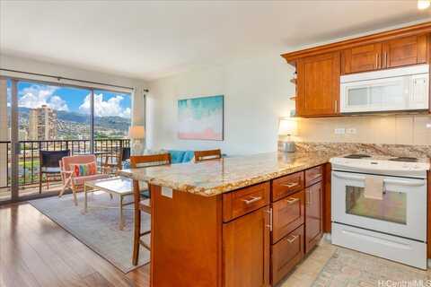 2140 Kuhio Avenue, Honolulu, HI 96815