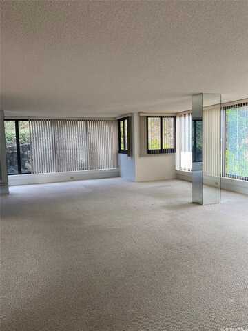 250 Kawaihae Street, Honolulu, HI 96825