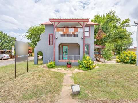 1600 Ford St, Llano, TX 78643