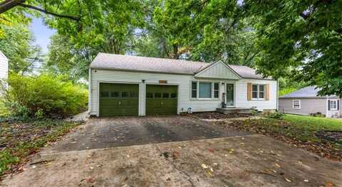 1306 NE 56th Terrace, Gladstone, MO 64118