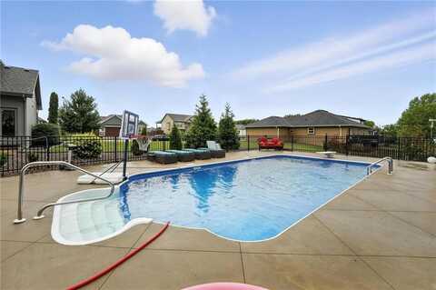 2210 Burris Drive, Harrisonville, MO 64701