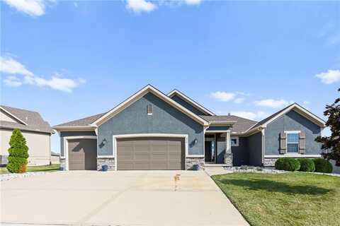 916 Zennor Lane, Raymore, MO 64083