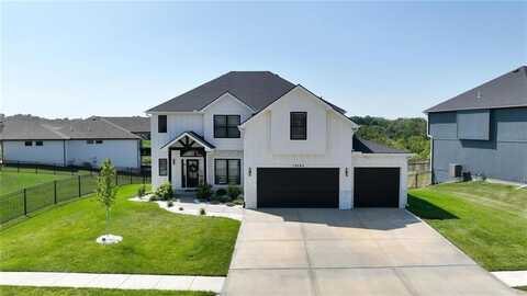 13785 NW 71st Street, Parkville, MO 64152