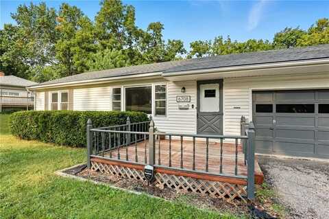 6708 N Grand Avenue, Gladstone, MO 64118