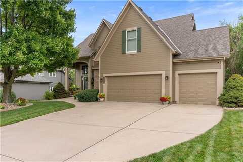 2901 SE Bingham Drive, Lees Summit, MO 64063