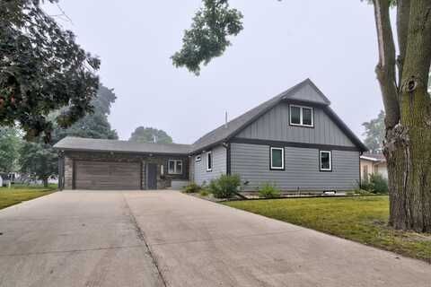 1321 N 14th Street, Estherville, IA 51334
