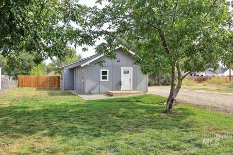 217 Joliet St, Caldwell, ID 83605