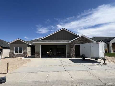 2194 Caribel St, Twin Falls, ID 83341