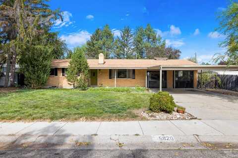 5820 W Oreana Dr, Boise, ID 83709