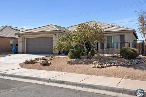 900 Fieldbrook Ct, Imperial, CA 92251