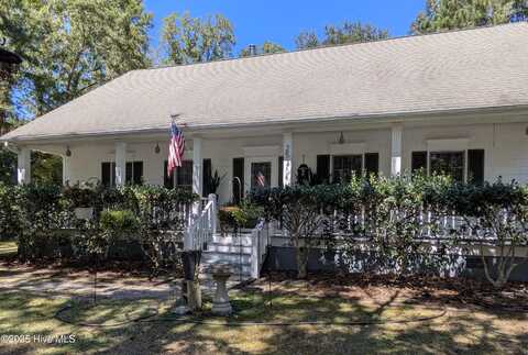253 White Oak Bluff Road, Stella, NC 28582