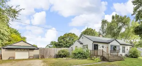 2811 S Meridian Road, Jackson, MI 49203