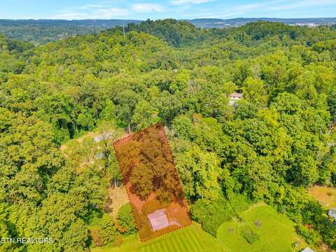 2300 Tomasse Drive, Knoxville, TN 37920