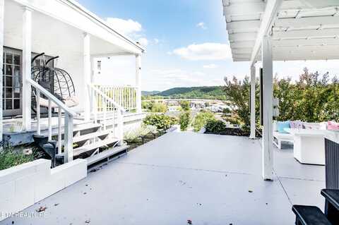 326 Oak St, Clinton, TN 37716