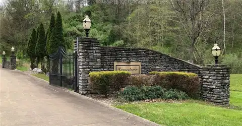 Delaware unit: 3B, Hurricane, WV 25526