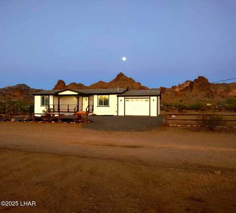 2789 Naco Rd, Golden Valley, AZ 86413