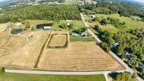 6895 Hwy 490, East Bernstadt, KY 40729