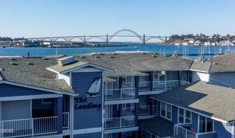 890 SE Bay Boulevard, Newport, OR 97365