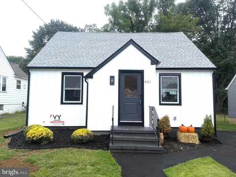 431 E PARK AVE, MAPLE SHADE, NJ 08052