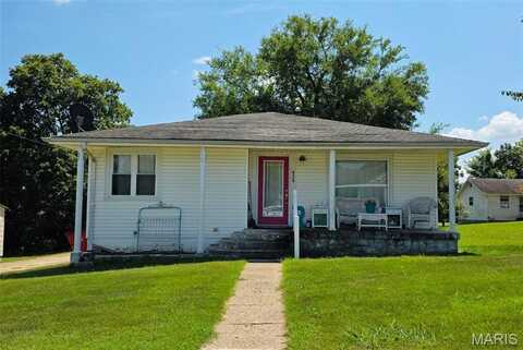 420 E Richardson Avenue, Puxico, MO 63960