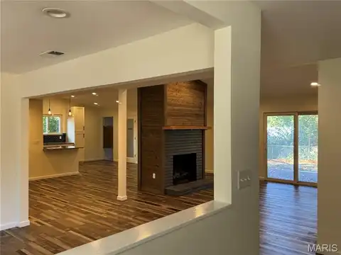 1529 Tryon Drive, Creve Coeur, MO 63146