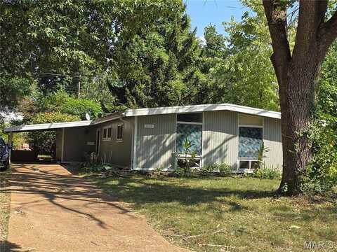 1030 Robinwood Drive, Florissant, MO 63033