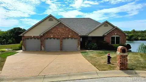 271 Millstone Court, Washington, MO 63090