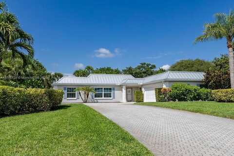1015 Treasure Ln, Vero Beach, FL 32963